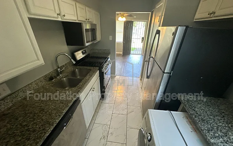 2 bed, 1.0 bath, 650 sqft, $725 — Photo 4