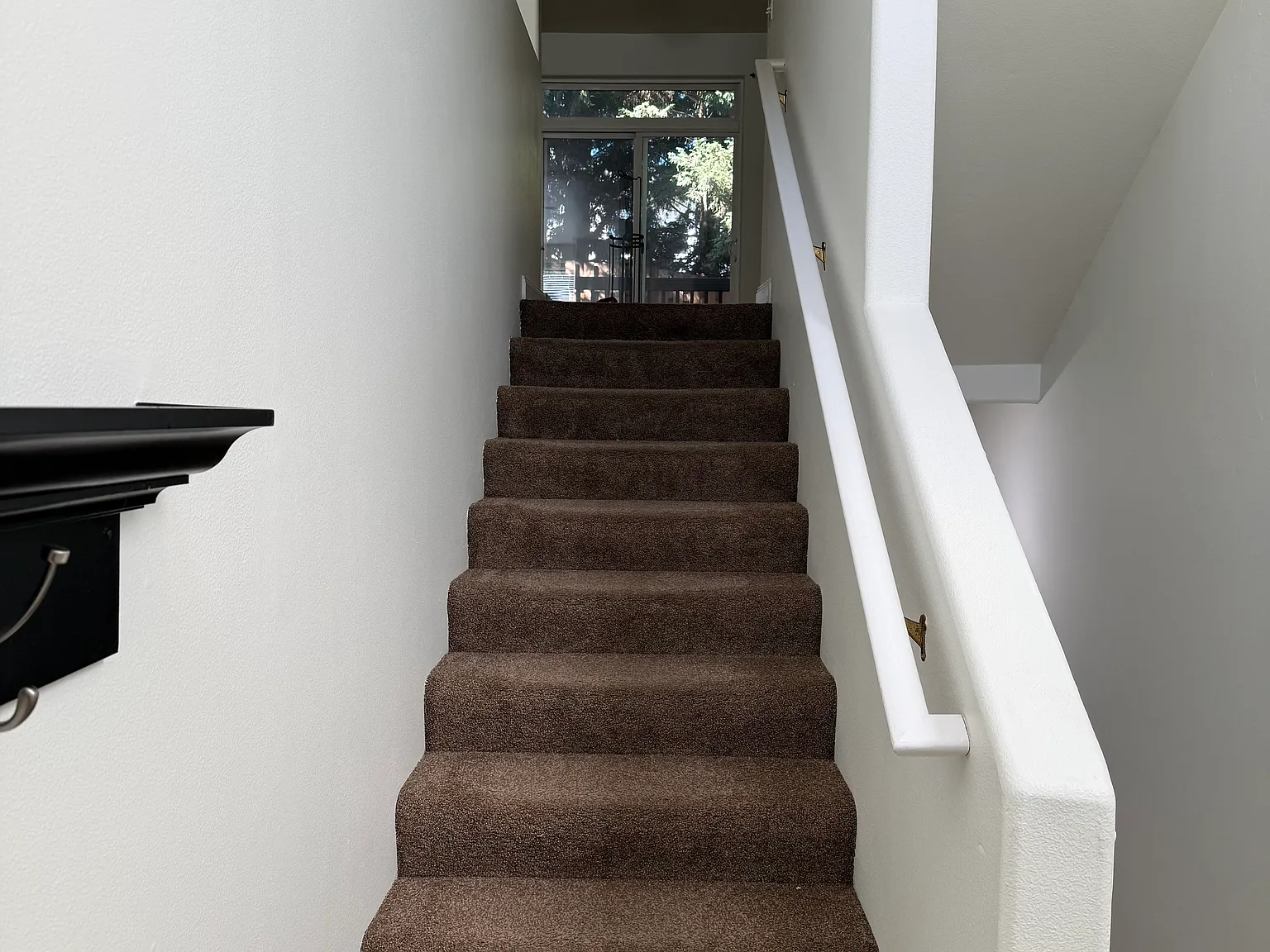 2 bed, 1571 sqft, $2,400 — Photo 2