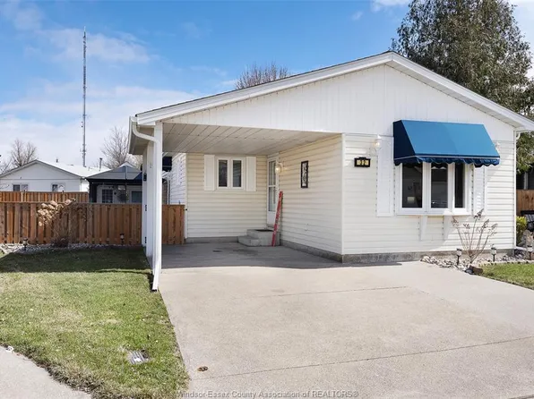 32 Chestnut St, Essex, ON N0R 1J0