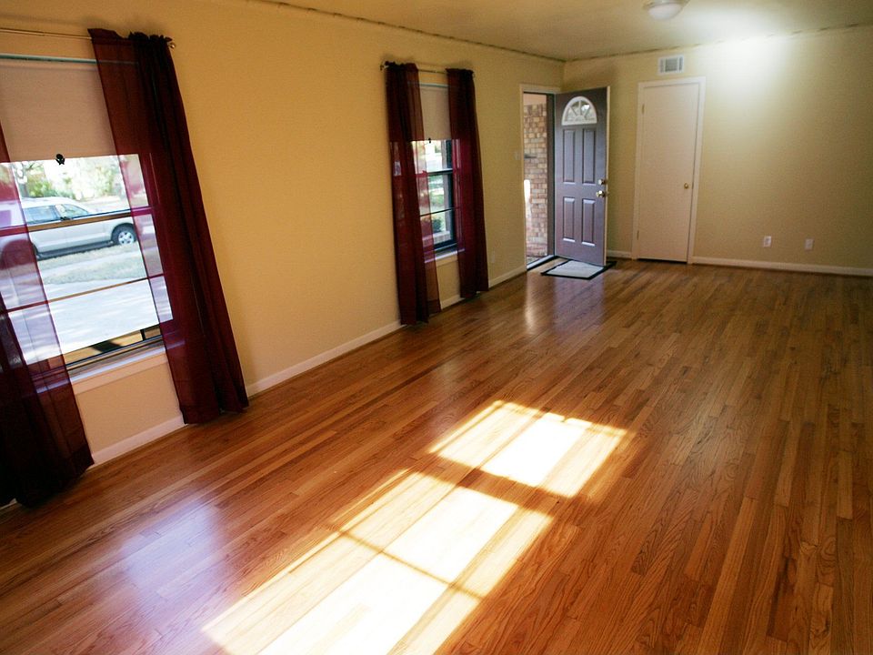 2nd image of 10484 Dunaway Dr