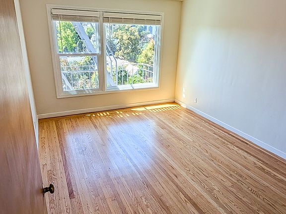 4th image of 4479 17th St