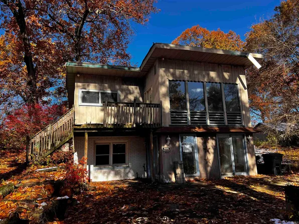 10501 Jefferson Rd, Osceola, IN 46561