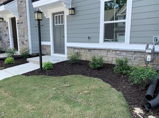 1746 Defiance Dr, Chesapeake, VA 23323