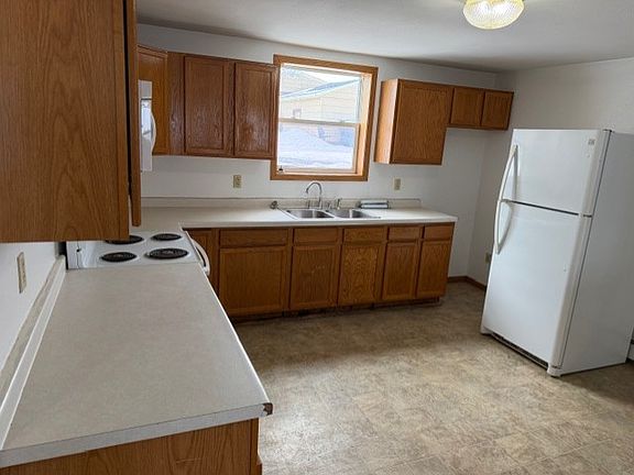 4th image of 1115 Campbell Dr #10