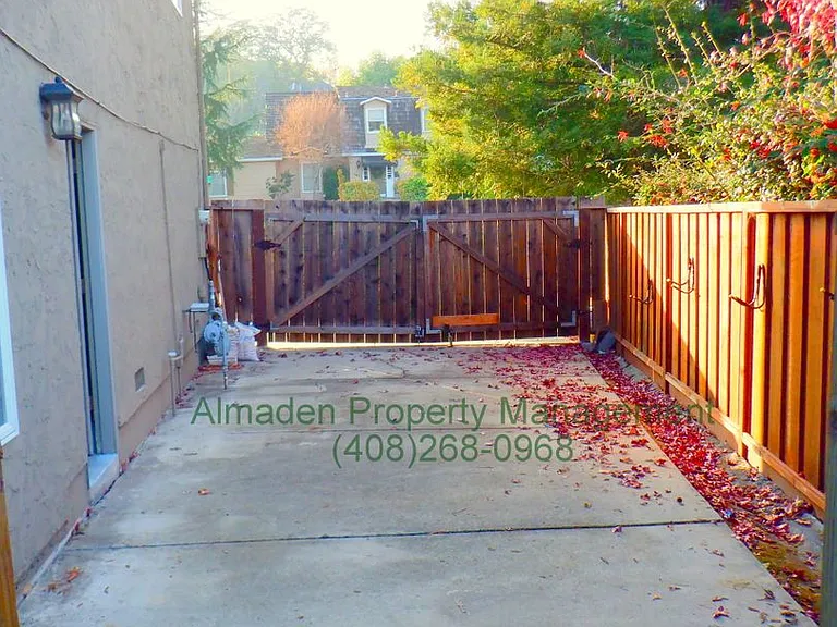 1186 Wilhelmina Way — Photo 26