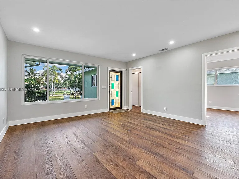2230 Atlanta St — Photo 2