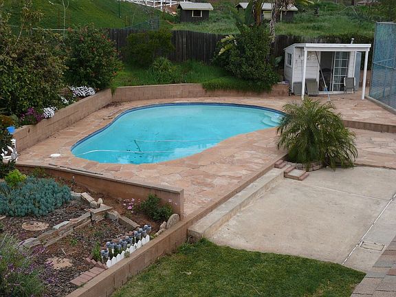 pool & patio