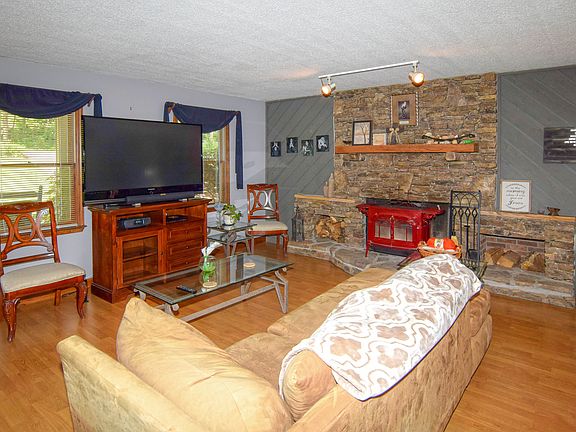 3rd image of 7020 Shalidar Dr