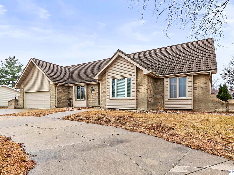 1st image of 12525 Sky Park Cir