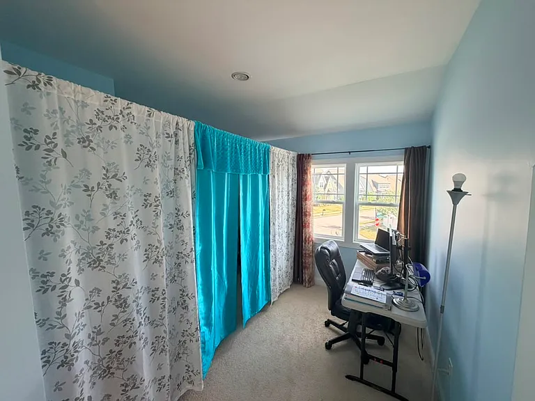 Master-bedroom - Office Nook