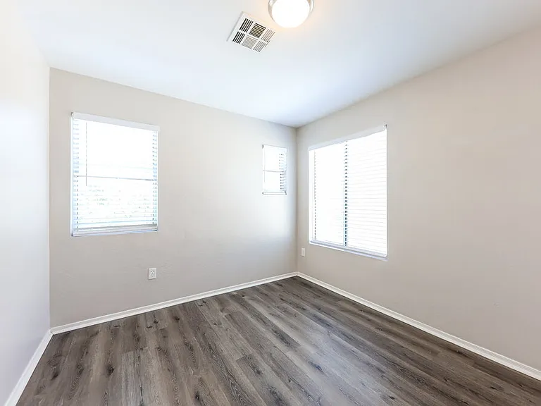 12026 W Yuma St — Photo 10