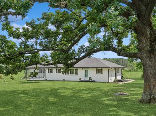 558 E 427th Rd, Bolivar, MO 65613