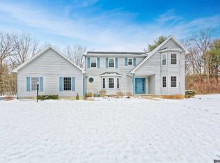 11 Urbandale Rd, Voorheesville, NY 12186