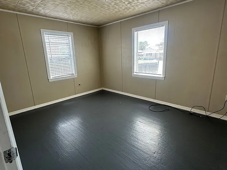 4331 S Polk St — Photo 13