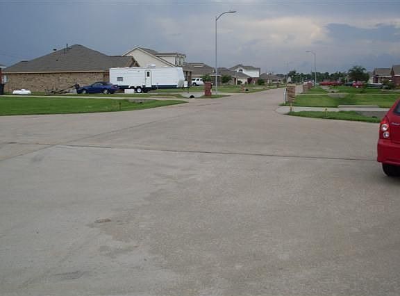 4th image of 2219 Caroline Ave