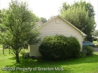 113 Stanton Dr, Clarks Summit, PA 18411