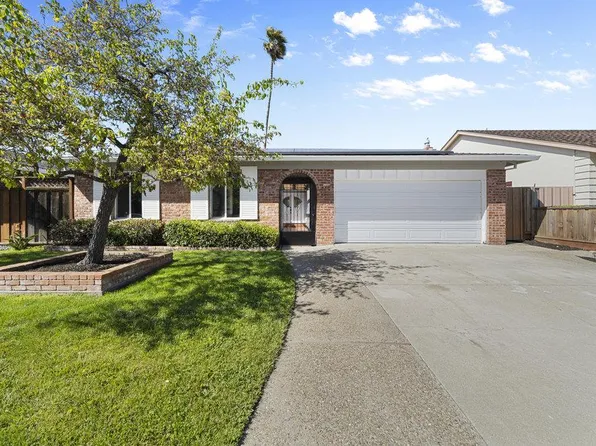 1231 Swordfish St, Foster City, CA 94404