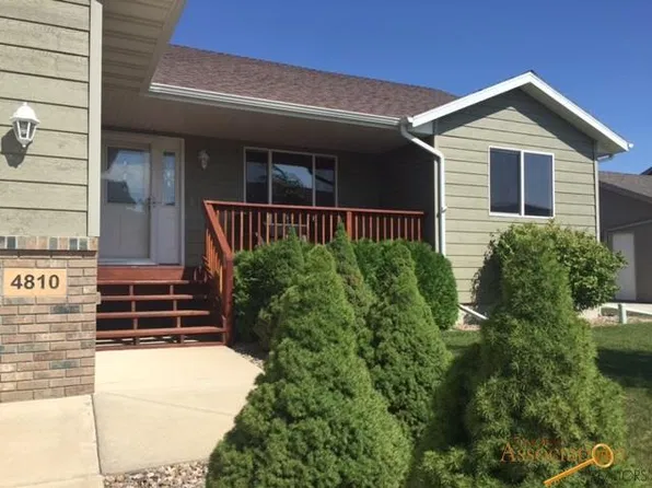 4810 Coal Bank Dr, Rapid City, SD 57701
