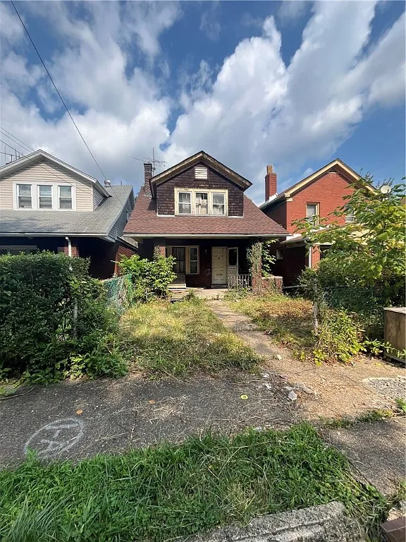 2041 Chalfant St photo 1
