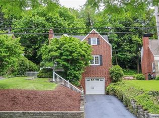 1255 Cedar Blvd, Mt Lebanon, PA 15228