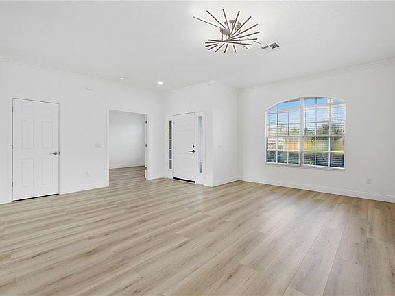5th image of 2157 WINTERMERE POINTE DRIVE