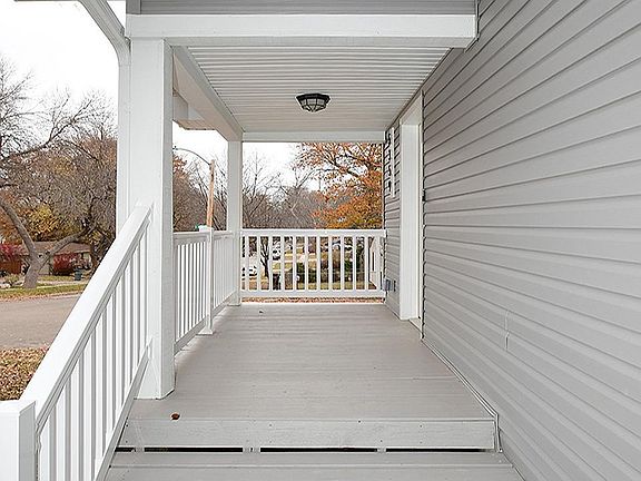 3rd image of 5359 Cooper Ave