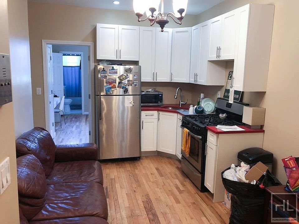 1st image of 299 Stanhope St APT 2L