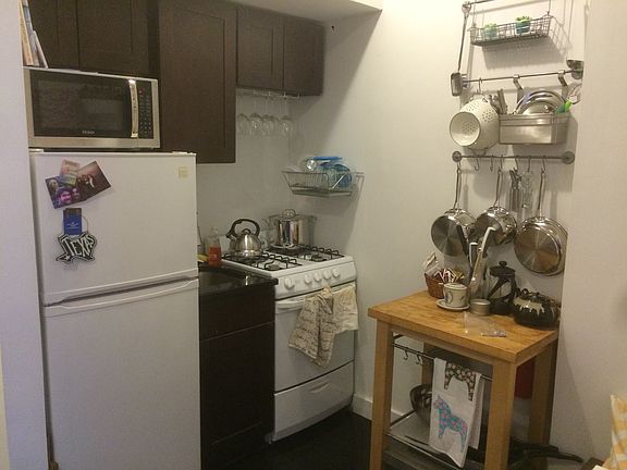 5th image of 42 W 94th St APT 3A