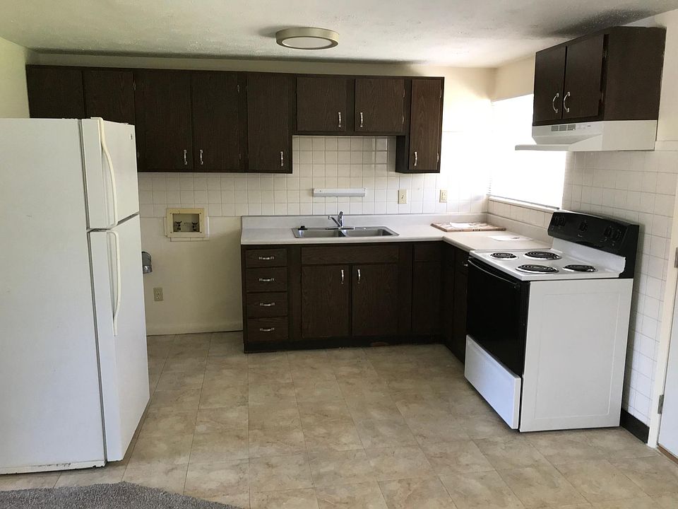 2nd image of 3778 Hertland Dr