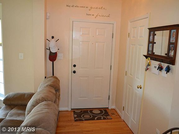 4th image of 6792 Hollow Glen Ct