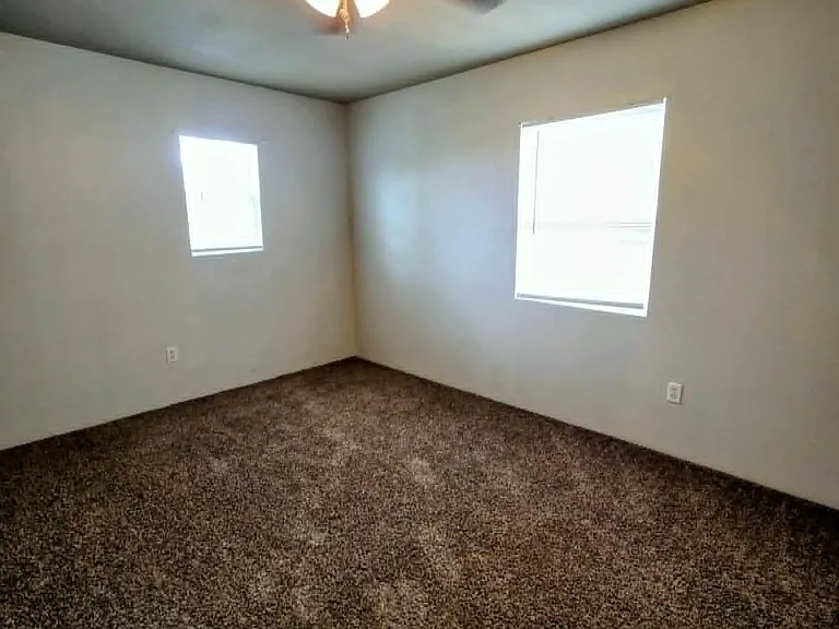 2606 Avenue V — Photo 19