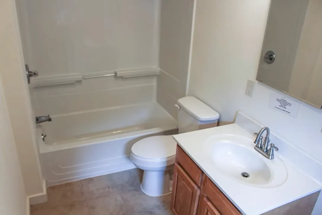 203 Williams Street - 1 — Photo 4