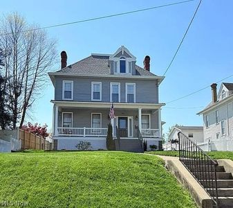 305 W 4th St, Williamstown, WV, 26187