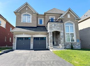 32 Dr Pearson Ct, East Gwillimbury, ON L9N 0P4