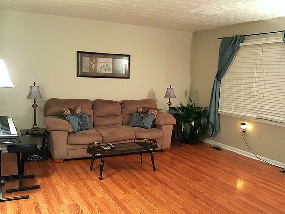 4th image of 106 Hill N Dale Dr