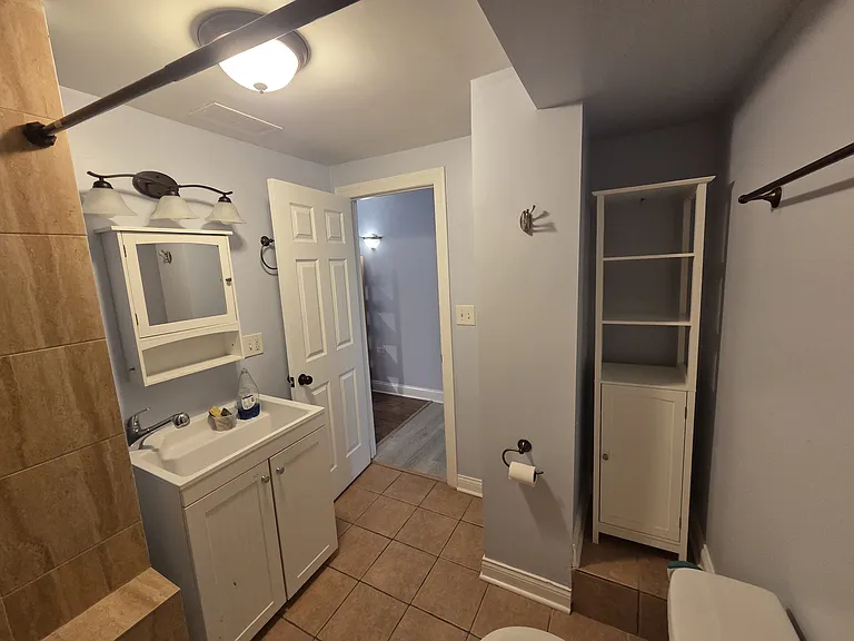 1946 W Touhy Ave #1 — Photo 20