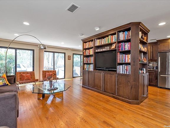 4th image of 20 Northgate Cir #20
