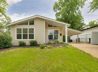 240 Orchard Ave, Ballwin, MO 63021