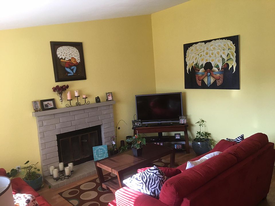 Cathedral ceilings in living room, master and kitchen