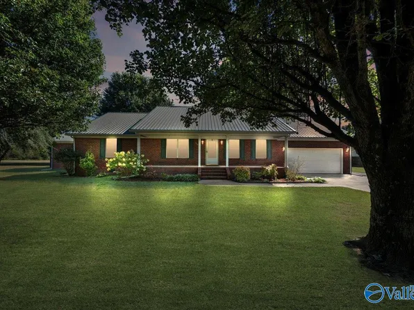 759 Carter Grove Rd, Toney, AL 35773