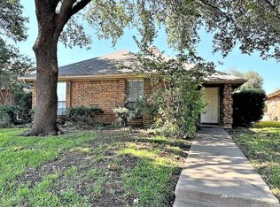 2119 Falcon Ridge Dr, Carrollton, TX 75010