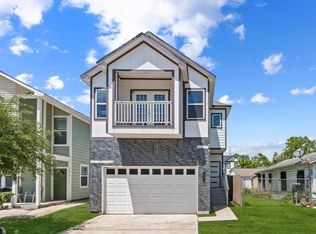 1215 E 34th St #A, Houston, TX 77022