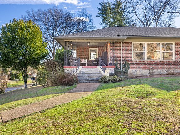 5th image of 710 Belvoir Ave