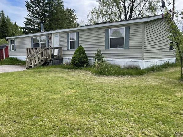 27 Page Hill Road, Lancaster, NH 03584
