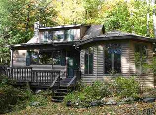 12 Tennis Court Rd, Petersburg, NY 12138