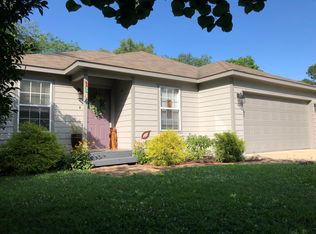 1344 S Van Buren Ave, Fayetteville, AR 72701