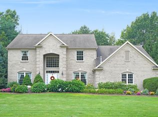 2469 Candlestick Dr SE, Grand Rapids, MI 49546