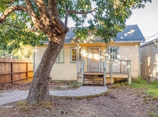 924 46th St, Oakland, CA 94608