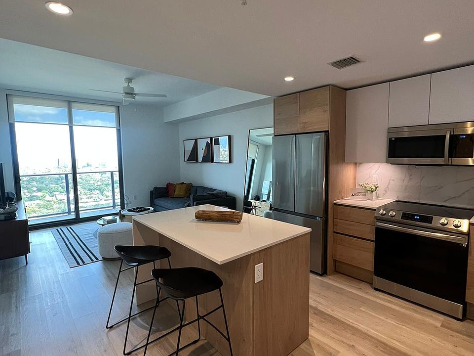 1st image of 2938 SW 36th Ave #102