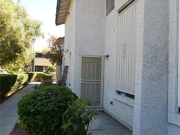 3rd image of 2481 Old Forge Ln APT 105
